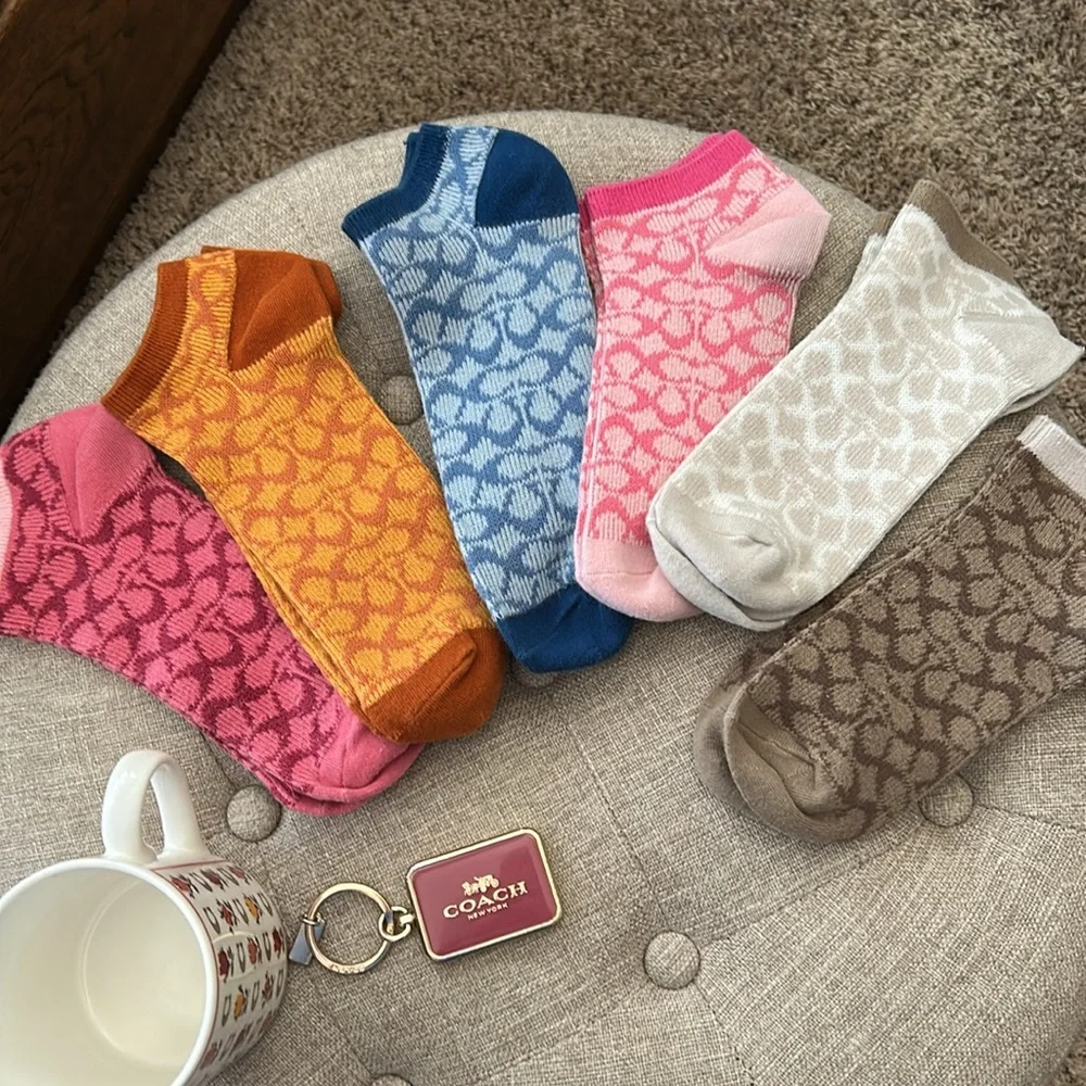Coach Bundle—Coffee Mug / Keychain / 6 prs No-Show Socks - Picture 5 of 5